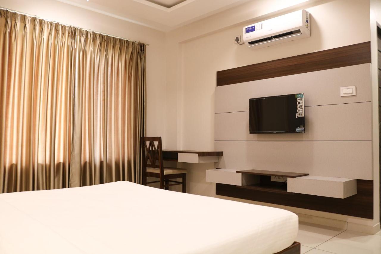 Hotel Grand Indu, 3 Star Kolhapur Exterior foto