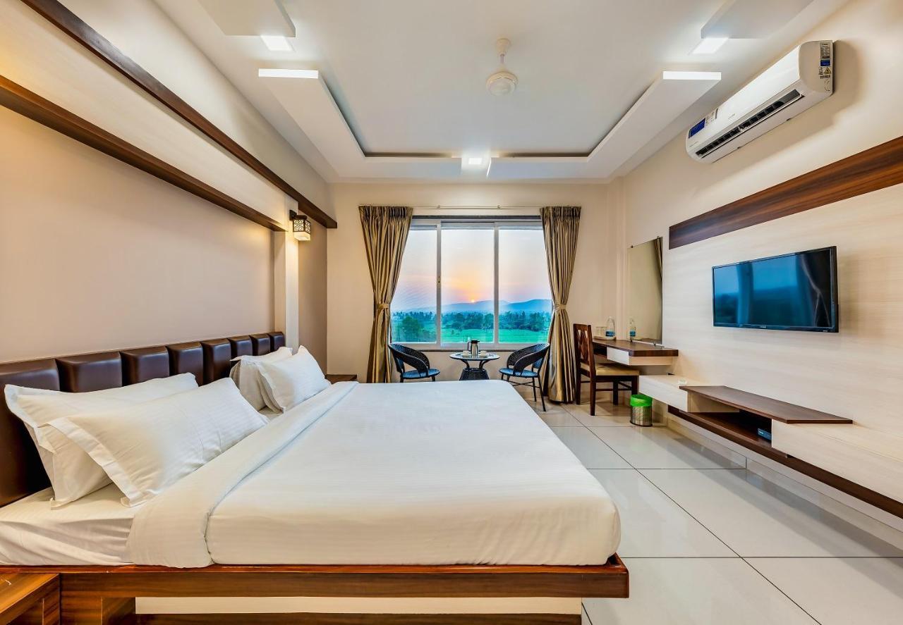Hotel Grand Indu, 3 Star Kolhapur Exterior foto