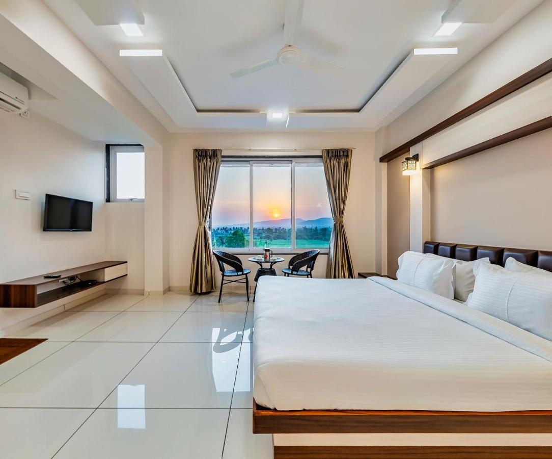 Hotel Grand Indu, 3 Star Kolhapur Exterior foto