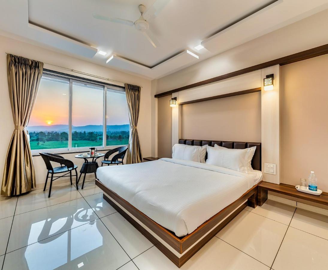 Hotel Grand Indu, 3 Star Kolhapur Exterior foto