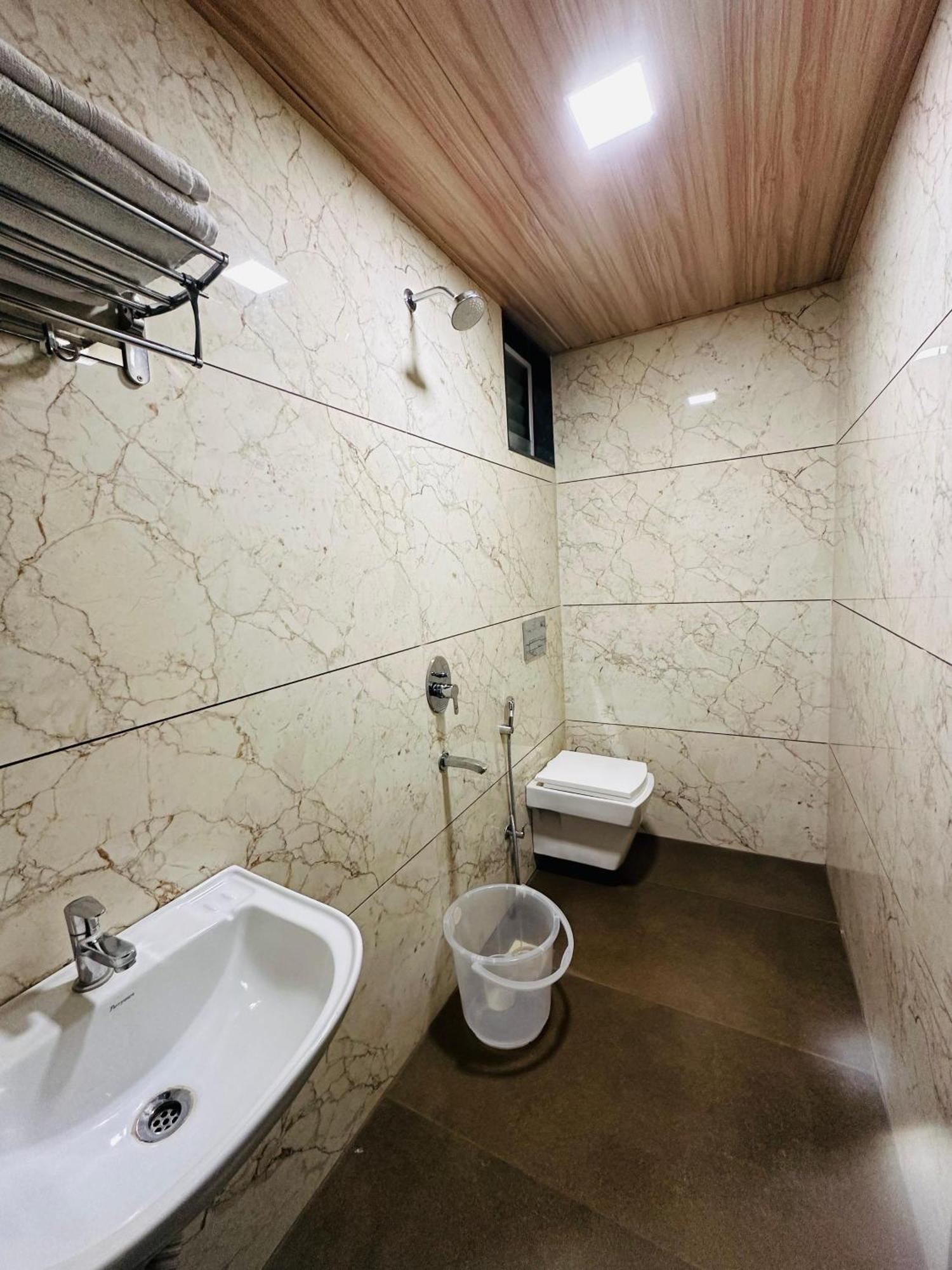 Hotel Grand Indu, 3 Star Kolhapur Exterior foto